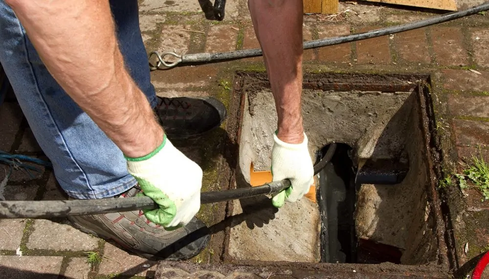 Comment se passe un débouchage canalisation dans le Tarn-et-Garonne